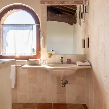 Castello Di Leonina Relais - Adults Only 4*