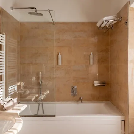 Castello Di Leonina Relais - Adults Only 4* Siena