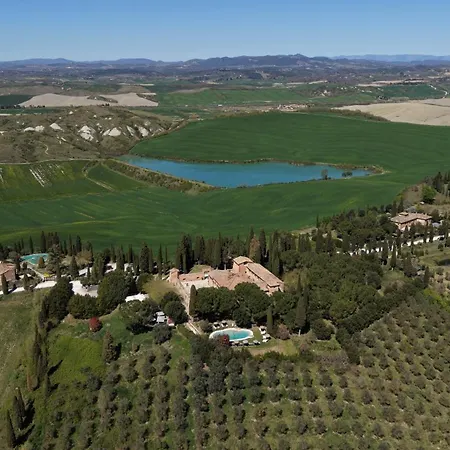 מלון Castello Di Leonina Relais - Adults Only