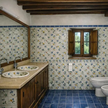 מלון Castello Di Leonina Relais - Adults Only סיינה